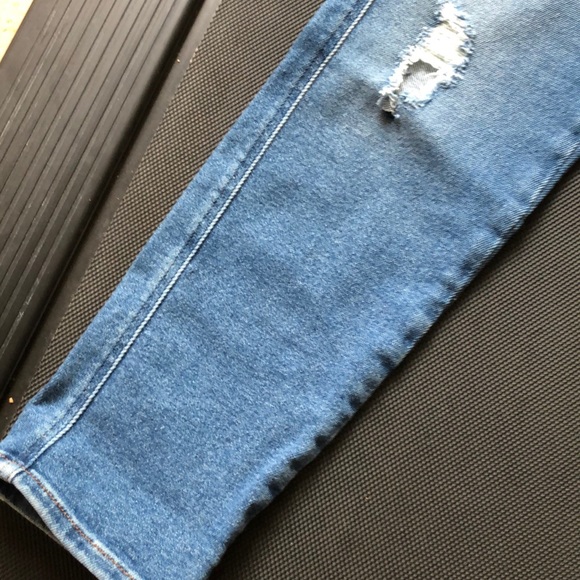 DIESEL (30x32) Babhila slim skinny, stretchy, regular waist distressed - Picture 11 of 14